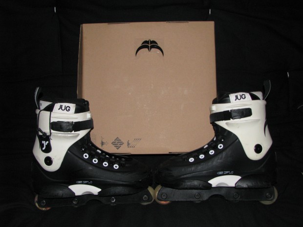 G 7.1 Razor skates .Great condition. SZ 9