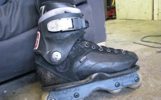 Carbon skate with salomon cuff